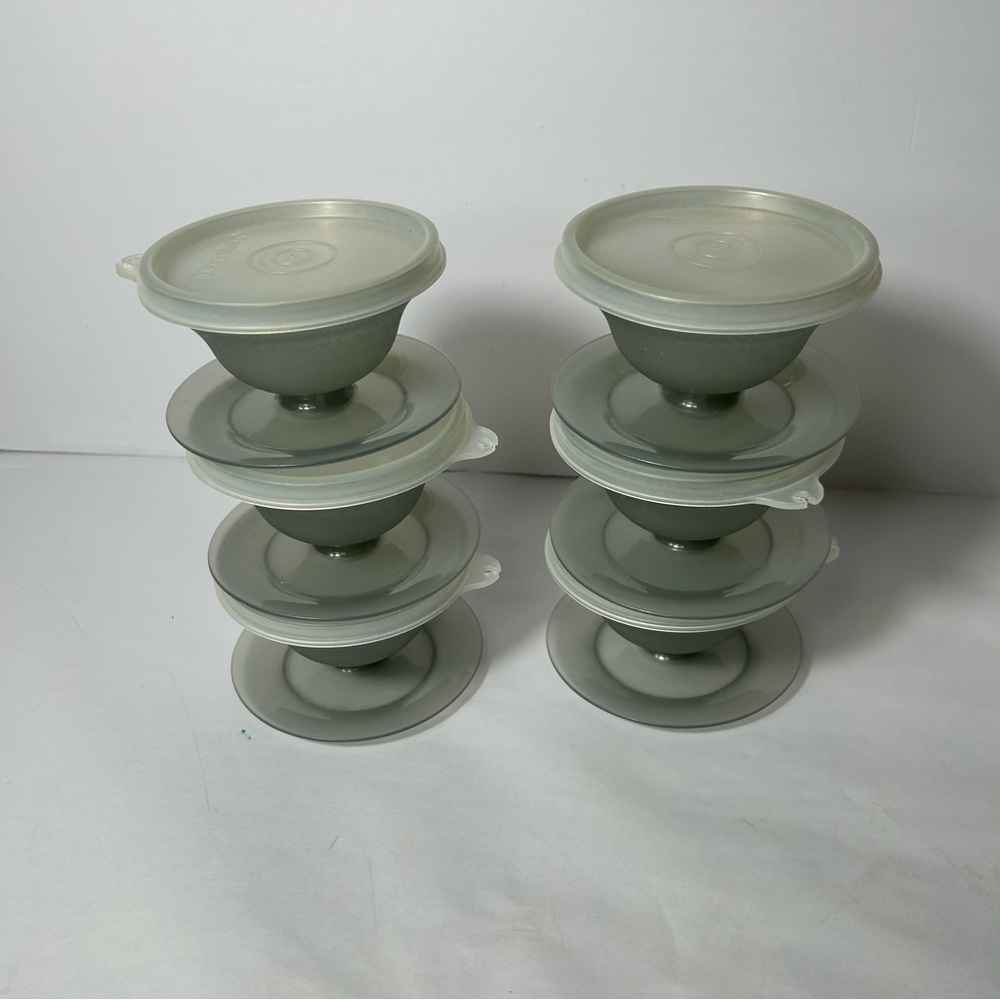 Vintage Tupperware Lot Of 6 Short Pudding Fruit Dessert Sundae Cups Lids Gray